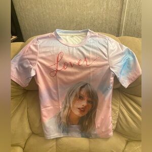 Lover Graphic T-Shirt